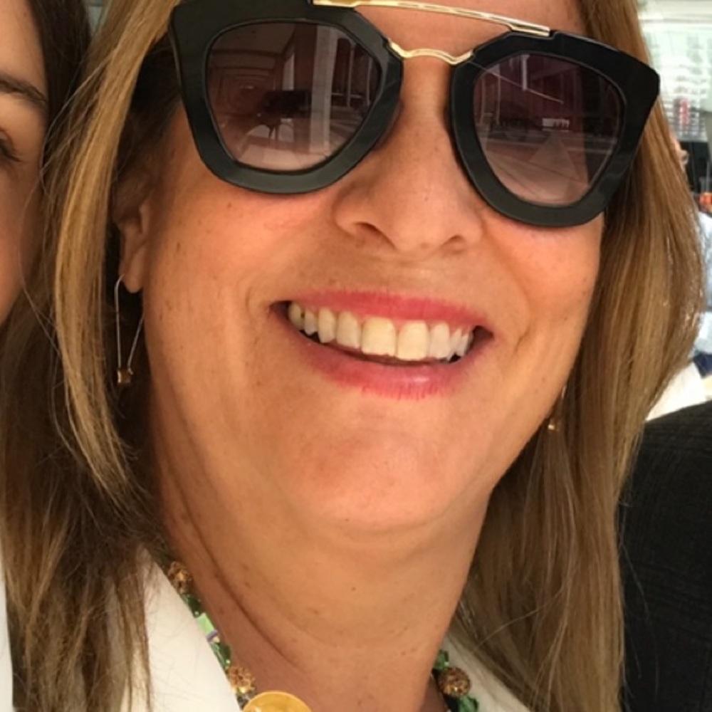 Meet your Posher, Daniella